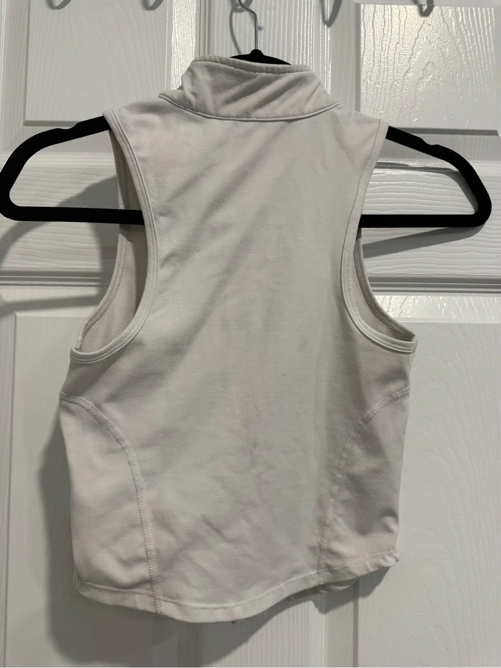 Sleeveless Zip-Front Athletic Vest in Light Gray